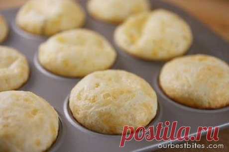 Quick Brazilian Cheese Rolls {Pao de Queijo} | Our Best BitesOur Best Bites