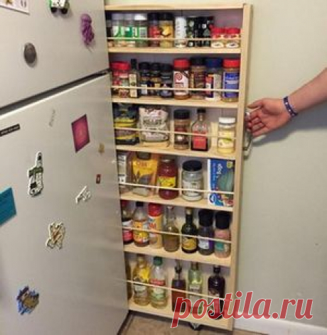 Хозяйственный тайник
 на кухне