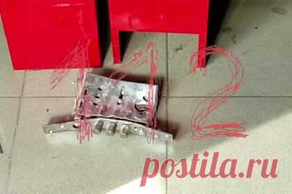 Опубликовано видео обысков в штаб-квартире Group-IB. Правоохранительные органы провели обыски в штаб-квартире Group-IB, ее основатель Илья Сачков арестован по делу о госизмене. На кадрах видны серверы, сломанный замок, эмблема компании, технические помещения. Основателя компании Group-IB Ильи Сачкова арестовали на два месяца до 27 ноября.