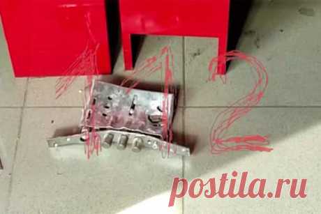 Опубликовано видео обысков в штаб-квартире Group-IB. Правоохранительные органы провели обыски в штаб-квартире Group-IB, ее основатель Илья Сачков арестован по делу о госизмене. На кадрах видны серверы, сломанный замок, эмблема компании, технические помещения. Основателя компании Group-IB Ильи Сачкова арестовали на два месяца до 27 ноября.