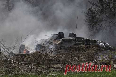 ВНИМАНИЕ !! СЕГОДНЯ НОЧЬЮ ИЗ КРАСНОГО ЛИМАНА СБЕЖАЛИ 40 ВОЕННОСЛУЖАЩИХ НАЦИОНАЛЬНОЙ ГВАРДИИ УКРАИНЫ ! ОДИН ИЗ НИХ СООБЩИЛ, ЧТО ХУНТОЙ ГОТОВИТСЯ ШИРОКОМАСШТАБНОЕ НАСТУПЛЕНИЕ НА ПОЗИЦИИ ОПОЛЧЕНЦЕВ, НО БОЛЬШИНСТВО НЕ ХОТЯТ ВОЕВАТЬ !!! ВСЕМ ПЕРЕПОСТ !!!!