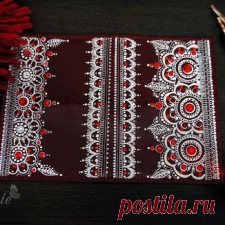 Рубиновая 🙌😌 нравится она мне 😻

#точечнаяроспись #контурнаяроспись #обложкадляпаспорта #обложканапаспорт #обложка #почтидаром #своимируками #вподарок #идеядляподарка #дляженщин #дляженщины #подарки #подарокназаказ #роспись #valerie_point #art #pointtopoint #byhands #passport #decor #design #case #byhands #points #gorgeous 
Обложки для паспорта здесь #valerie_обложки 😍