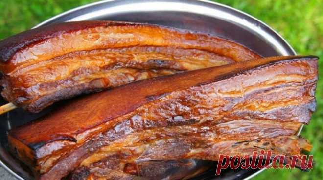 Это рецепт вкусного сала, похожий по вкусу на копченое, но коптить мы его не будем. Удивительно? Но это так! Приятного аппетита!