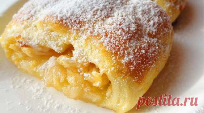 Мягчайшие домашние рулетики с яблоками на скорую руку. Долго не черствеют! Одним из рецептов приготовления сезонной осенней выпечки является наш рецепт, с помощью которого вы сможете легко приготовить нежные, мягкие, очень вкусные рулеты с яблоками. Побалуйте своих родных!