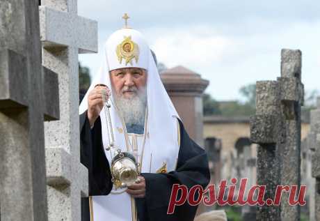 Патриарх Кирилл становится Всеселенским Патриархом - Патриархом Патриархов Некоторых сейчас начнет корежить, но по факту все так. Русским православным, конечно, можно переживать раскол. Но Бог снова устроил так, что все во благо. Исторически сложилось, что Патриарх Константи…