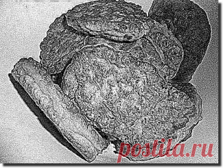 Татьяна   Владимировна  Селянинова - Дранки. Для этого блюда нам понадобится - картошка, средней величины кабачок, сода, соль, яйца, мука.
 Картошку чистим, моем, нарезаем на дольки, прокручиваем всё через мясорубку. Кабачок обрабатываем так же и тоже пропускаем через мясорубку. Готовую массу выкладываем в кастрюлю и слегка прижимая рукой выльем лишний сок из содержимого. Добавим туда, соль, соду пол чайной ложки, яйцо и муку. Всё тщательно перемешаем деревянной лопаткой и...