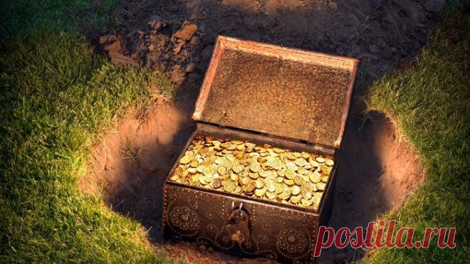 Какие старые вещи можно продать сегодня, чтобы получить хорошие деньги.Посуда, игрушки, украшения из СССР, которые стоят сегодня целое состояние.