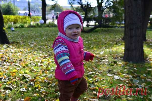 Внучка на природе и на даче