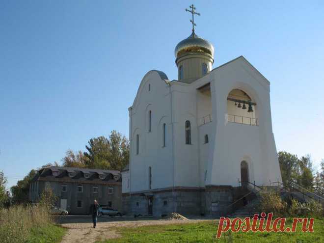 Церковь во имя св. мчч. Адриана и Наталии, Старо-Паново Санкт-Петербург