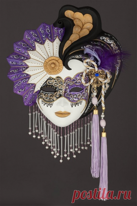 Venetian Mask Madalena