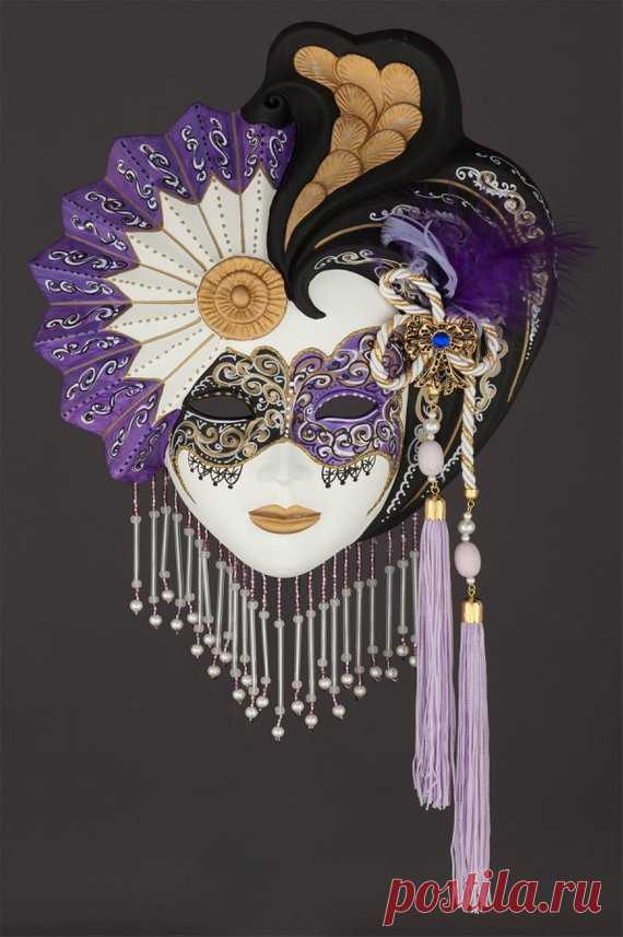 Venetian Mask Madalena
