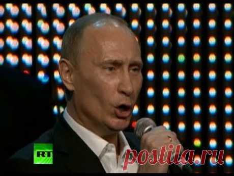 Прикинь, Халя, он ишшо и поет...