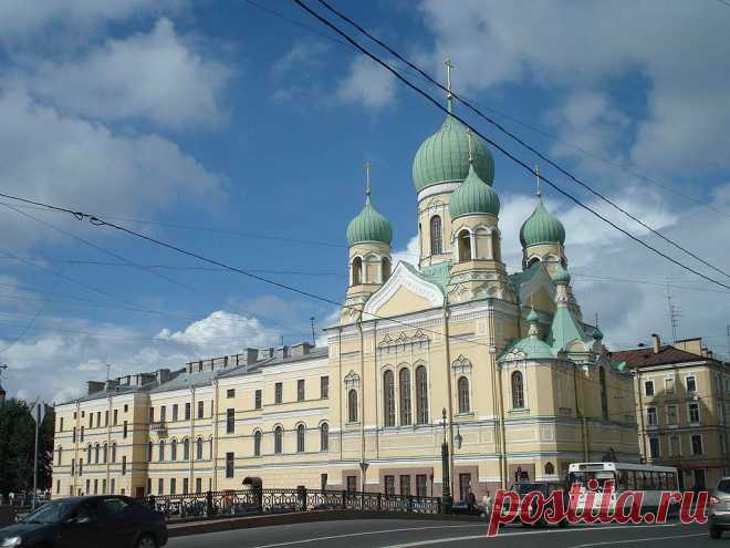 Исидоровская церковь
(Церковь Священномученика Исидора Юрьевского и Николая Чудотворца), проспект Римского-Корсакова, 24.