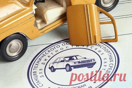 Автомобилисты стали пренебрегать покупкой страховых полисов ОСАГО. Автомобилисты стали все чаще пренебрегать покупкой полисов ОСАГО. Отмечается, что в некоторых российских регионах количество бесполисных машин превышает 60 процентов. В Российском союзе автостраховщиков (РСА) опровергли эти данные, заявив, что среди зарегистрированных автомобилей велико количество неэксплуатируемых.