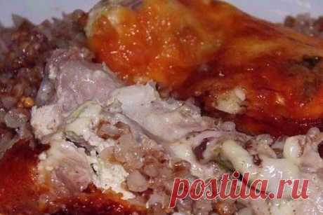 Курица запеченная с гречкой