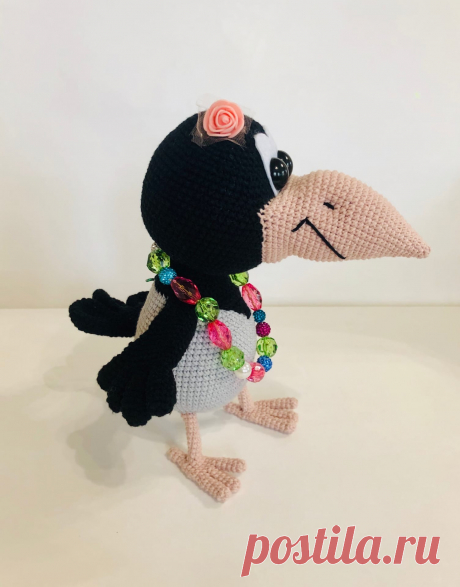 PDF Ворона Алёна крючком. FREE crochet pattern; Аmigurumi bird patterns. Амигуруми схемы и описания на русском. Вязаные игрушки и поделки своими руками #amimore - ворона, ворон, птица, птичка.