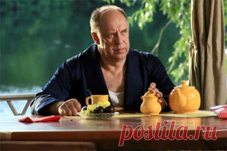 Любимый «сват» Зеленского. Как актер Феклистов стыдится России. Актер Феклистов не видел, не слышал, не замечал — и лишь когда нацистский гнойник вскрыли, воспылал сочувствием. Но не к тем, кто страдал все эти годы, а к Киеву.