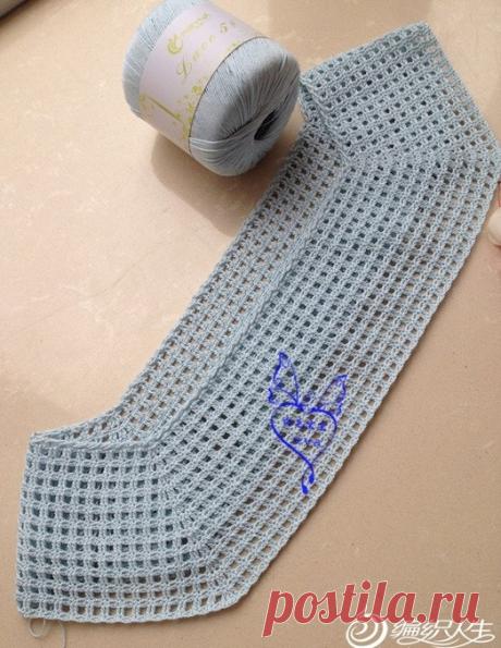 Простой филейный топ. Филейный топ крючком схема |