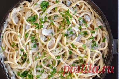 Вкуснейшие спагетти с грибами на каждый день Представляем вашему вниманию рецепт очень аппетитного блюда, которым вы сможете разбавить свое повседневное меню. 
Приготовить его совсем не сложно, поэтому справиться любая хозяйка. Это блюдо выступи…
