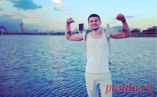Идеолог РДК оказался сыном создателя «Слуги народа». Главным идеологом воюющего на стороне Украины РДК оказался 30-летний Василий Кирющенко, сын режиссера «Слуги народа», которого Зеленский называл своим близким другом, выяснили «Известия». В России члены РДК объявлены в розыск