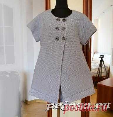 Удлиненный жилет спицами