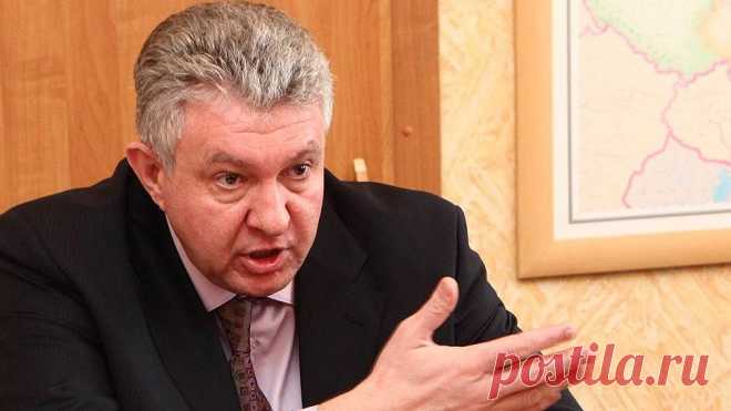 Кто контролирует «отжатые» предприятия Донбасса Боевики на оккупированном Донбассе провели так называемую национализацию. Бывший вице-губернатор Иркутской области Владимир Пашков курирует отжатые украинские предприятия на оккупированном Донбассе.   ЧИТАЙТЕ:СЛУХАЙ УКРАЇНСЬКЕ!!! 11 крутих новинок в українській музиці, які треба почути (ВІДЕО) Екс-заступника голови Одеської ОДА судитимуть за розгін Євромайдану Об этом пишут российские СМИ. Указывается, что не так давно в России было …