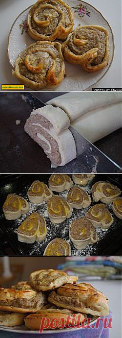 Бурeкасы - слоеные рулетики с фаршем.