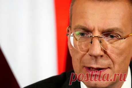 В Латвии без референдума приняли закон об однополых браках. Президент Латвии Эдгар Ринкевич ввел в действие поправки к закону «О нотариате», которые позволят заключать однополые браки на территории республики. Оппозиционные депутаты Сейма хотели добиться голосования по ним на референдуме. Текст документа опубликовало государственное издание.
