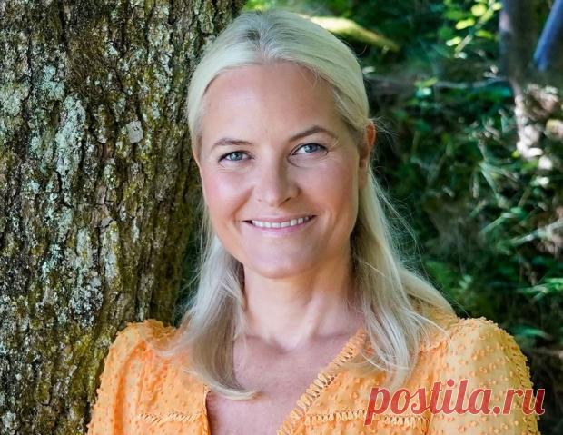 Кронпринцессе Метте-Марит 48 лет: королевский двор поздравил жену будущего короля Норвегии