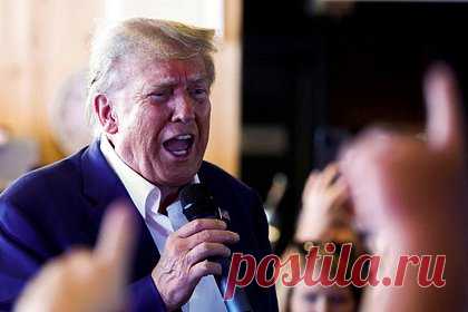 Трамп оценил свои шансы победить на президентских выборах. Бывший президент США Дональд Трамп заявил журналистам Times, что его шансы снова быть избранным на выборах 2024 году «близки к 100 процентам». Он уверен, что сможет обойти действующего президента США Джо Байдена, а также любых конкурентов от республиканской партии, в том числе Рона Десантиса.