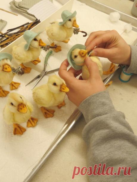 R. John Wright Dolls - Production