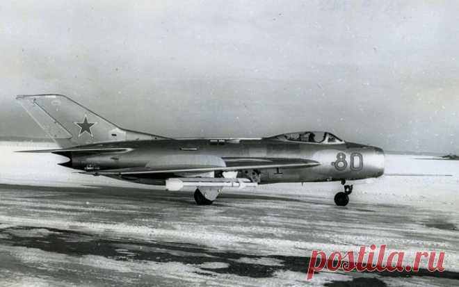 ИНЦИДЕНТ В НЕБЕ 1960 ГОДА. КАК СБИВАЛИ АМЕРИКАНСКИЙ САМОЛЕТ