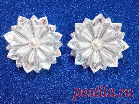 Новогодняя снежинка резинка из лент канзаши/ DIY Kanzashi Christmas Snowflake