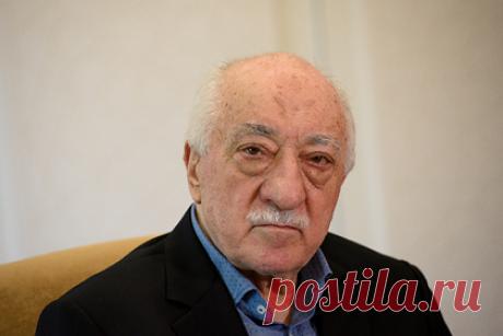 Турецкие СМИ сообщили о смерти исламского проповедника Гюлена. Некоторые турецкие СМИ сообщили об отравлении исламского религиозного проповедника, главы турецкой оппозиционной организацию FETO Фетхуллаха Гюлена. Ряд других СМИ опровергают слухи о его смерти. Например, один из его приближенных опубликовал видео, где рассказывает о том, что проповедник жив и здоров.