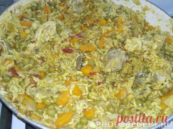 Паэлья с курицей и зелёным горошком - рецепт с фото пошагово
