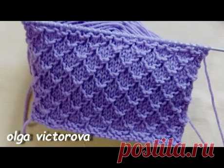 Рельефные Ромбики из цепочек на лицевой глади 709 Узоры спицами