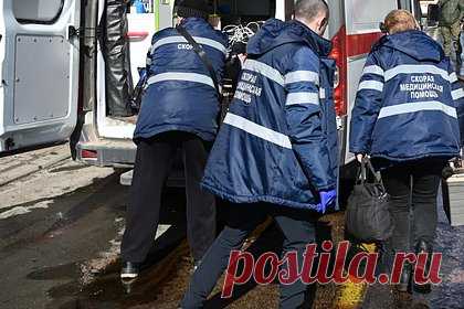 В донецкой Макеевке расстреляли семью из восьми человек. В городе Макеевка в Донецкой народной республике произошло массовое убийство. сообщили в макеевской городской администрации. Неизвестные расстреляли цыганскую семью из восьми человек. Среди погибших оказались трое детей, от одного года до девяти лет. Жертв добивали выстрелами в голову.