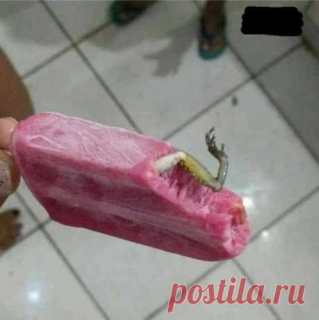 Вот что можно найти в еде . Тут забавно !!!