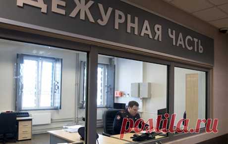 Информация о взявшем в заложники женщин и ребенка в Москве мужчине не подтвердилась. По данным экстренных служб, в квартире по указанному адресу находился мужчина в неадекватном состоянии, его направили в специализированное медучреждение