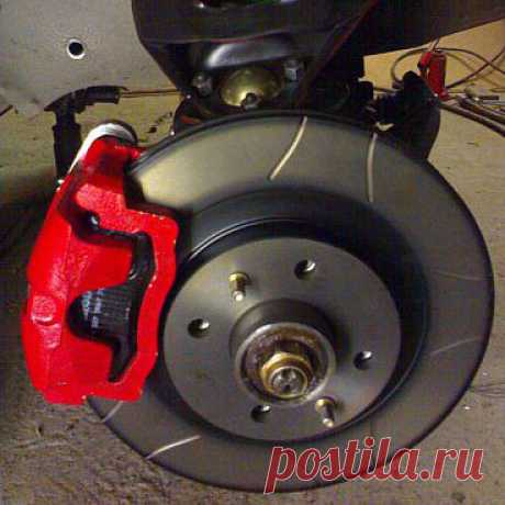 Ролик о том, как тормозной диск разрушается из-за перегрева - МирТесен