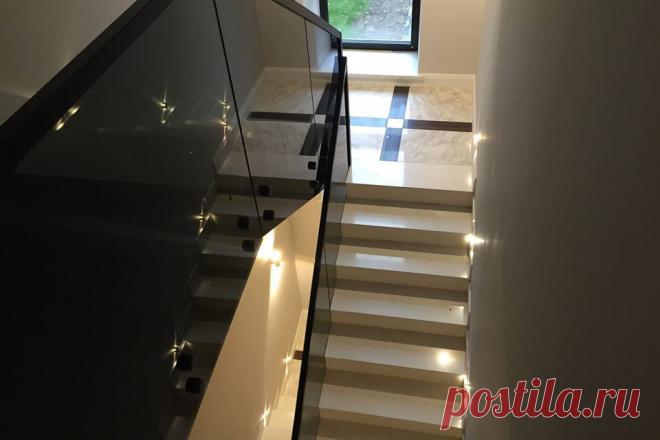 Ограждения из черного стекла