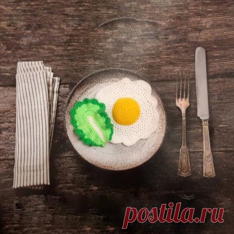 Яичница и салат
Схема вязания игрушки крючком
