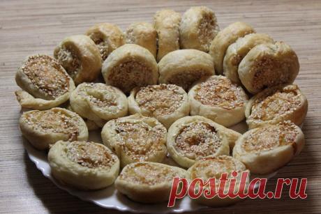 Слоенные шайбы с курятиной