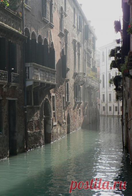 Venice Italy by © Bjørn Breimo on flickr | Venise &amp; Burano