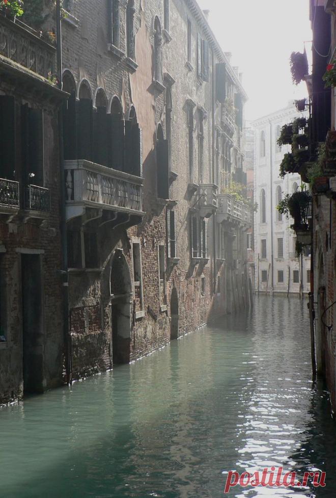 Venice Italy by © Bjørn Breimo on flickr | Venise & Burano