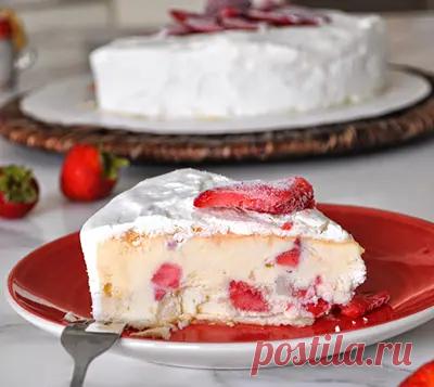 Готовим торт-безе со свежей клубникой