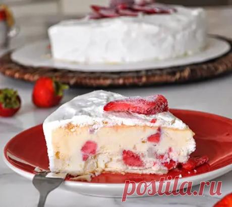 Готовим торт-безе со свежей клубникой