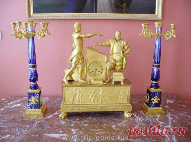 Екатерининский дворец. Часы каминные (Франция, начало 19 века)