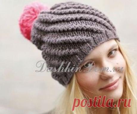 Вязаная шапочка со спиралевидным узором | Дашкин Дом