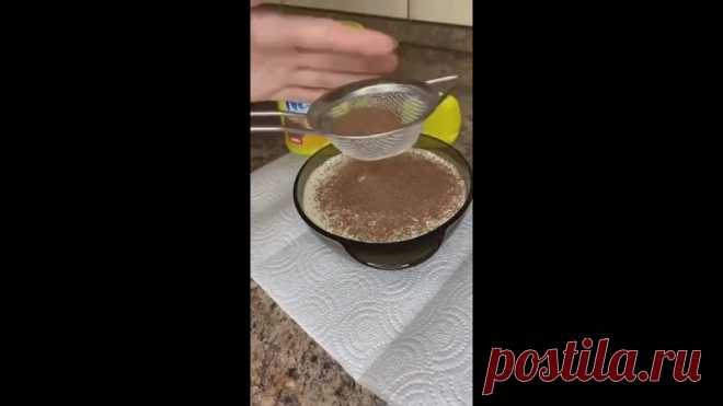 Полезный и очень вкусный творожный мусс с бананом на скорую руку!
Нам понадобится:
- Творог
- Натуральный йогурт
- Банан
- Какао для посыпки

Итак, подготавливаем с вами все наши ингредиенты, смотрим внимательно видео и делаем всё то же самое, что там указано. Немного времени и готов диетический десертик!

Приятного аппетита!